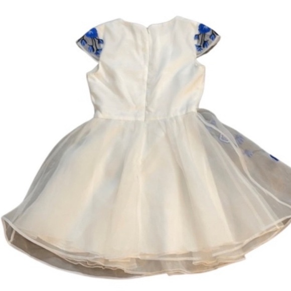 Chi Chi London Floral Embroidered Cap Sleeve
Dress NWT Sz 4 - Picture 9 of 10